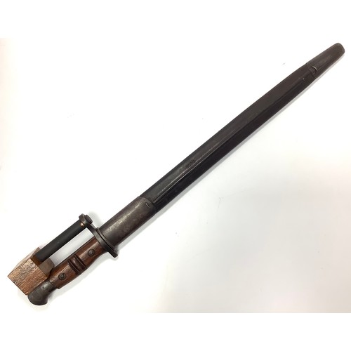 418 - A British Pattern 1907 bayonet for use with the .303 Enfield Mk1 rifle, with 433mm single-edged and ... 
