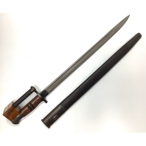 418 - A British Pattern 1907 bayonet for use with the .303 Enfield Mk1 rifle, with 433mm single-edged and ... 