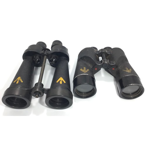 437 - A Pair of World War II Naval 7x CF41 binoculars by Barr & Stroud, Glasgow & London, Admiralty Patter... 