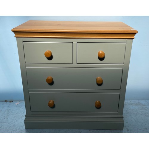 586 - A modern green painted pine chest of two short over three long drawers, 93cm wide