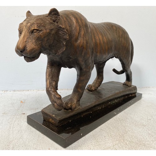 533 - Gary Hodges (b.1954) ‘Stealth’ (Tiger) bronze sculpture of a tiger, raised on rectangular pedestal b... 