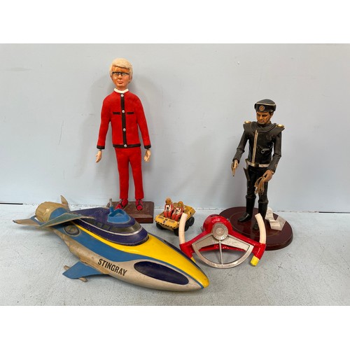 357 - Various mixed Gerry Anderson and other Sci-Fi collectables including a folder of Century 21 and S.I.... 