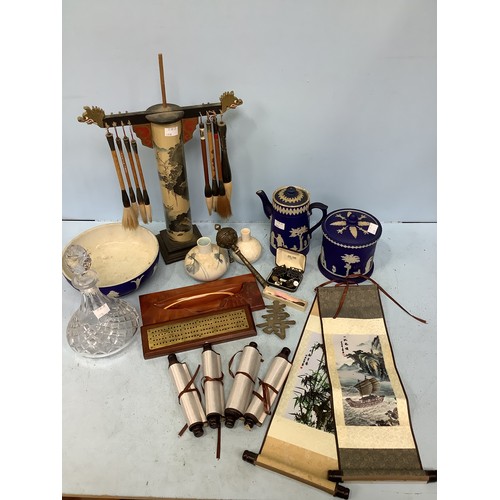 377 - Mixed collectables including a Chinese paintbrush hanger with eight various brushes, a Bermuda cedar... 