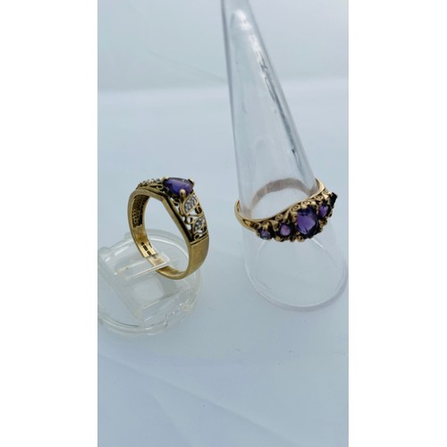 204 - Two 9ct gold dress rings set with amethysts, total weight 6.1 grams.