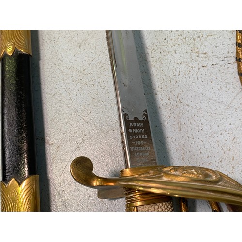 454 - A George VI naval officer's dress sword, 32