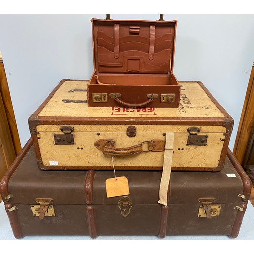 441 - Three various vintage suitcases / trunks including a brown trunk with Cheney locks, 90cm wide and a ... 