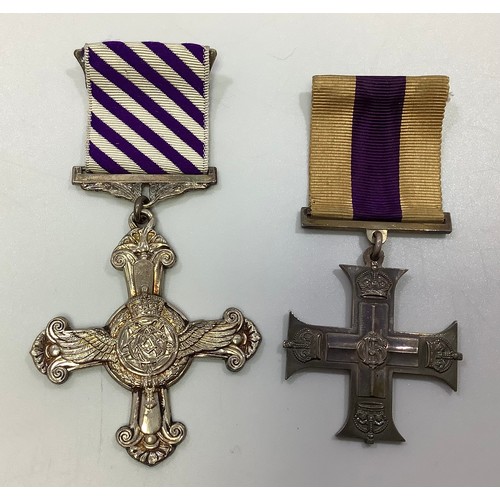 452 - A WW2 Distinguished Flying Cross in original fitted box, unnamed as issued, accompanied with the Buc... 