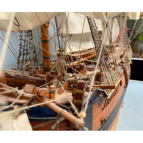 569 - A hand-built Eaglemoss model of Captain Cook’s ship ‘Endeavour’, with detailed deck and rigging, 90c... 