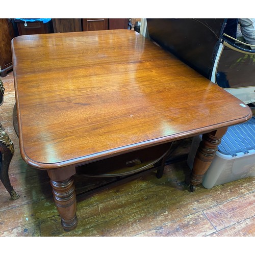 289 - A Victorian walnut extending rectangular dining table the top with Ovolo moulded edge, three extra l... 