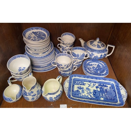 9 - A quantity of Wedgwood blue & white 'Willow' pattern teawares including teapot, cream and sugar etc.... 