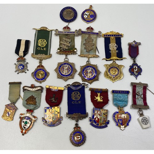 224 - Fifteen various silver Masonic jewels including Roll of Honour 1864 - 1964 Warwickshire, Lathkill Lo... 