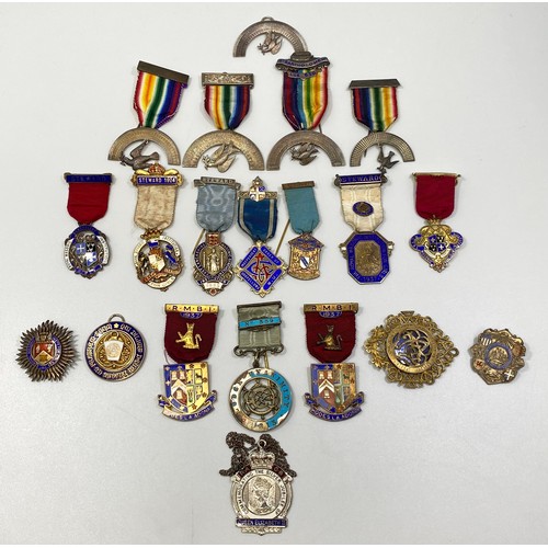 222 - Twenty various silver Masonic jewels including RMBI x 2, Independent Order of Oddfellows 1931, Stewa... 