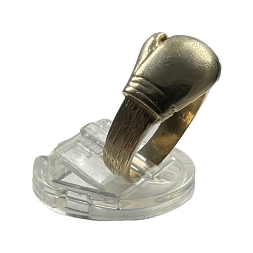 266 - A 9ct gold gents ring, designed a boxing glove, weighs 10.1 grams, finger size U.