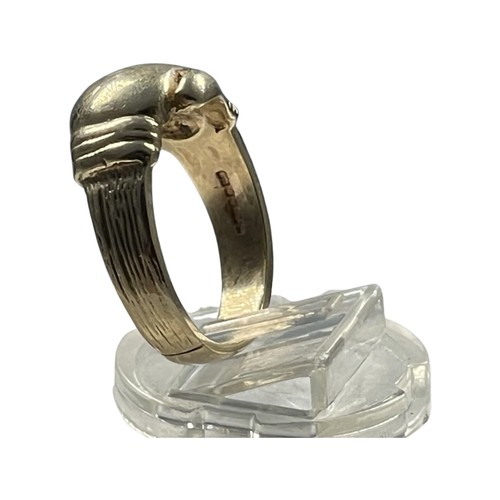 266 - A 9ct gold gents ring, designed a boxing glove, weighs 10.1 grams, finger size U.