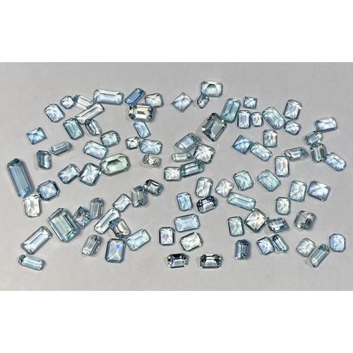 298 - A large quantity of Aquamarines in a variety of cuts and sizes, the largest measuring 12 x 8mm, 4.5 ... 