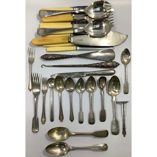 156 - A mixed collection of assorted Georgian, Victorian and later silver flatware including spoons and fo... 