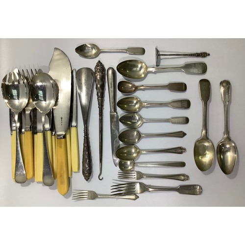 156 - A mixed collection of assorted Georgian, Victorian and later silver flatware including spoons and fo... 