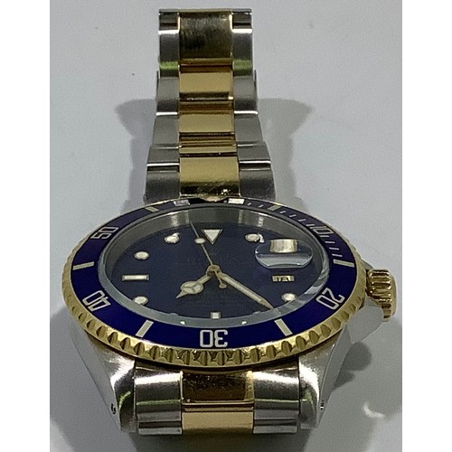 167 - A gents Rolex stainless steel and 18ct yellow gold ‘Rolesor’ Submariner wristwatch, model 16613, C.1... 