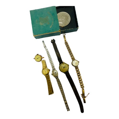 117 - A lady’s Avia cocktail watch with 9ct gold dial and bracelet, original box, weighing 16.4 grams, a l... 