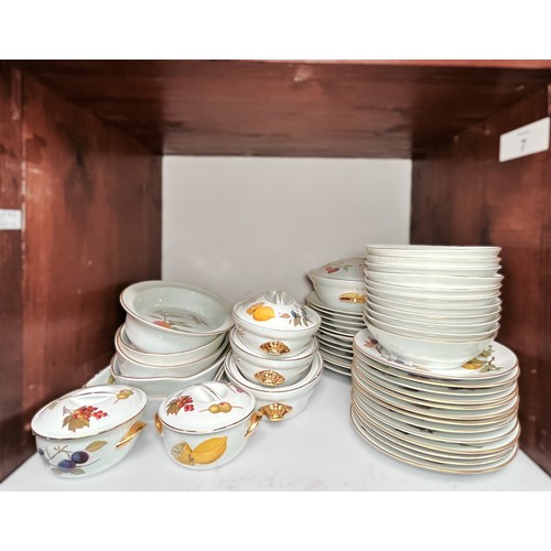 7 - A large Royal Worcester ‘Evesham’ pattern part tea and dinner service, approximately one-hundred pie... 