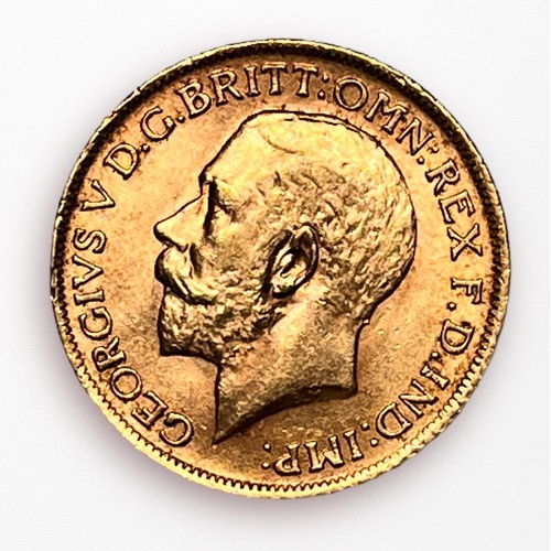 243 - A George V 1914 22ct gold full sovereign, gross weight approximately 7.9g