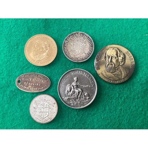 240 - Various coins comprising a tub of mainly foreign coins; badges, including a fire watcher; 18th and 1... 