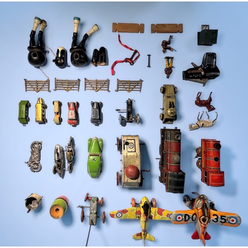 362 - A small collection of assorted vintage clockwork, tinplate toys including examples by Louis Marx and... 