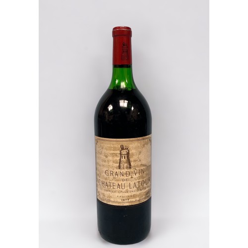 699 - One bottle of Grand Vin de Chateau Latour Magnum, 1977, Premier Grand Cru Classe, Paulillac, 150cl