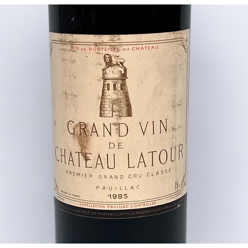 696 - One bottle of Grand Vin de Chateau Latour, 1983, Premier Grand Cru Classe, Paulillac, 75cl, ullage i... 