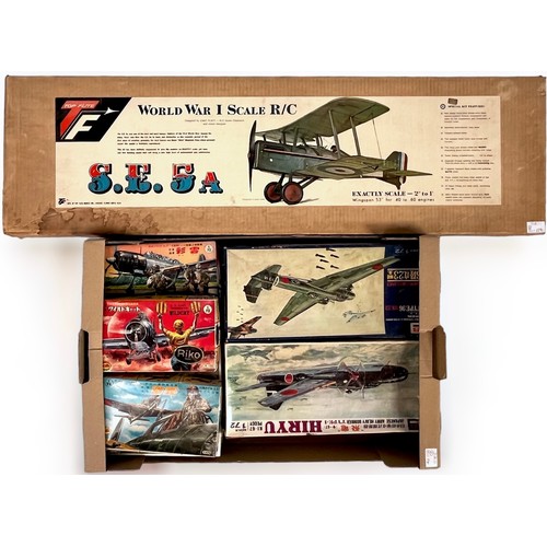 363 - A boxed Top Flite 1/6 scale World War I ‘S.E. 5a’ model R/C plane kit, designed by David Platt, toge... 