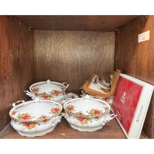 59 - A large Royal Albert ‘Old Country Roses’ pattern part tea and dinner service, some seconds, to inclu... 