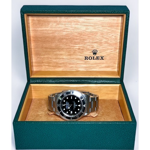 139 - A gents stainless steel Rolex Sea-Dweller, model 16600, C.2004, the black enamel dial with dots and ... 