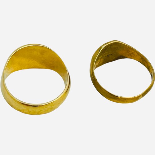 170 - Two various 9ct gold signet rings, 12.3 grams.