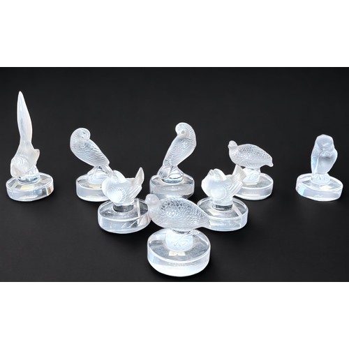 17 - A set of eight Lalique Glass Bird Menu/Place Card Holders, all with etched 'Lalique, France' marks, ... 