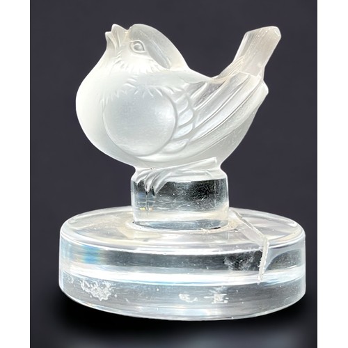 17 - A set of eight Lalique Glass Bird Menu/Place Card Holders, all with etched 'Lalique, France' marks, ... 