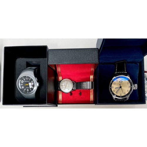 99 - A good collection of assorted wristwatches, various gents watches including a Seiko EL-370, a gold-p... 