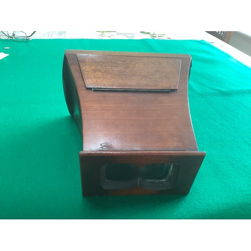 281 - A Victorian stereoscope 3D viewer in good working order and 22 stereo cards (all pictured). The ster... 