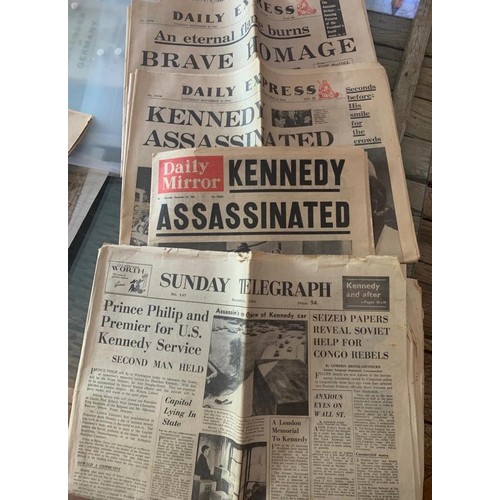 305 - A collection of vintage newspapers including: 4x JFK Assination, 3x WWI Arnistice issues, WWII Union... 