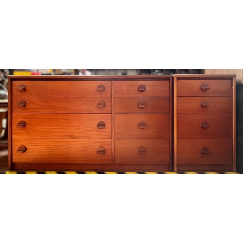 539 - A set of Stag teak drawers, with a bank of long drawers, and a bank of short drawers, together with ... 