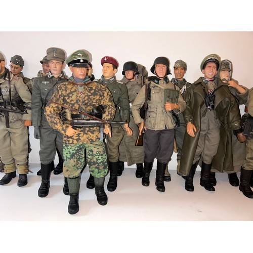 366 - A collection of fourteen assorted early Dragon Models 1/6 scale military action figures, modelled as... 