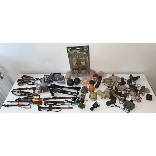 368A - A very large and comprehensive collection of Dragon Models and 21st Century Toys 1/6 scale model mil... 