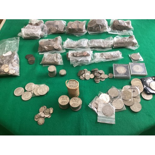 259 - A box containing a large quantity of coins – mainly pre-decimal copper also approximately 165 commem... 