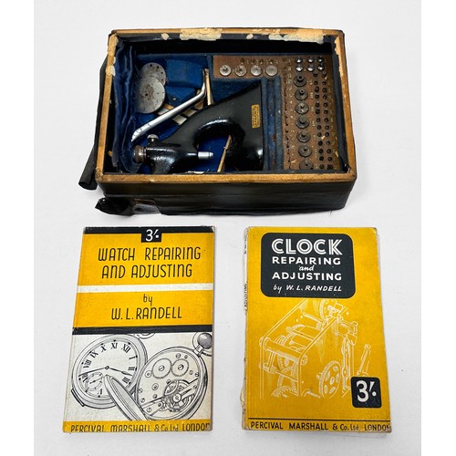 352 - A cased set of textile tools including a Modele Depose La Favorite Fabrication Suisse tool, together... 