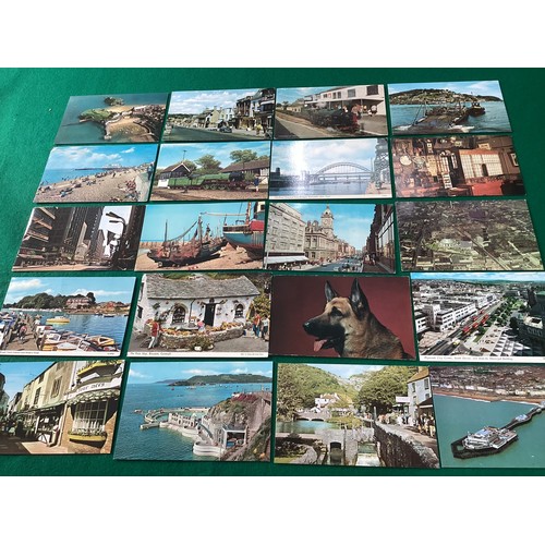 254 - A box containing approximately 700 standard-size postcards from the 1970s/80s era – mostly British t... 