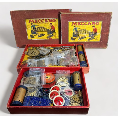 561 - Six assorted boxed Meccano outfit kits, red boxes with yellow labels, comprising set no. 3, 2 x no. ... 