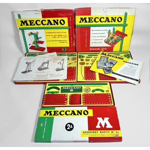 558 - Five various boxed Meccano outfit kits, comprising, 2 x set no. 7, no. 3, no. 0, Mechanisms Outfit, ... 