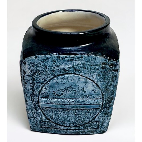 19 - A Troika Pottery marmalade pot decorated by Simone Kilburn, with incised and painted abstract decora... 