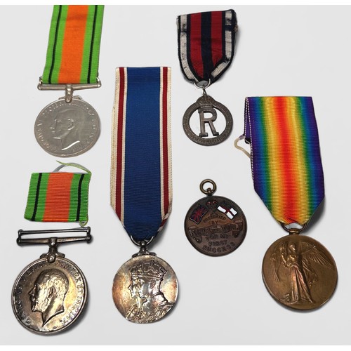 413 - WW1 pair Great War and Victory Medal to 42120 Pte A.G. Critchett Devon R., ribbon lacking on WM, an ... 