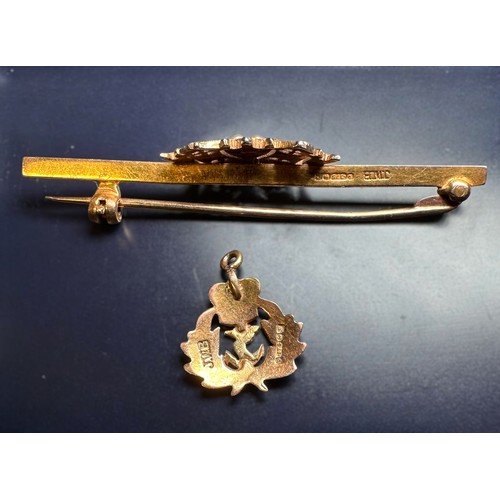 61 - An early 20th Century 9ct gold Royal Navy sweetheart bar brooch, the Naval crown set with seed pearl... 