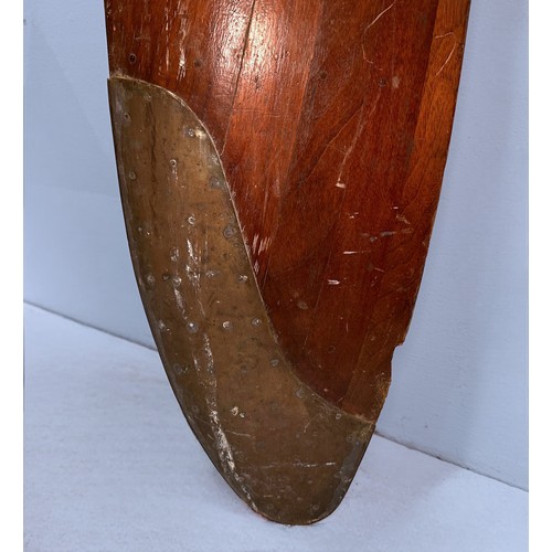 445 - An early 20th Century/ WW1 period wooden propeller, possibly from a Sopwith Camel or Snipe, (compari... 